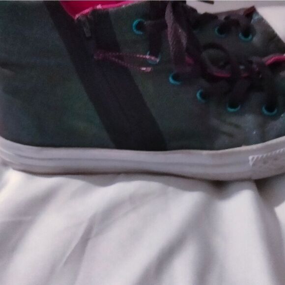 Converse ALL STAR GLITTER AND METALLIC COLOR HIGH TOP SIZE 5 SNEAKER pre own - Picture 5 of 12